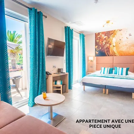 Et Les Flots Bleus Appart hôtel