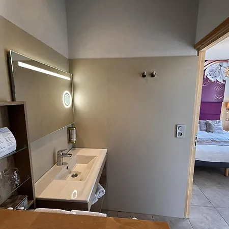 Et Les Flots Bleus Appart hôtel 4*