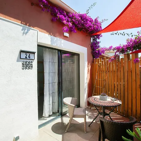 Et Les Flots Bleus Appart hôtel