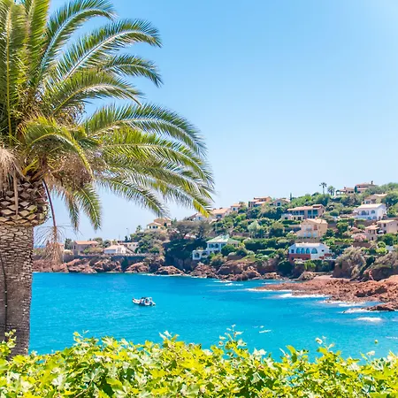 Et Les Flots Bleus Appart hôtel