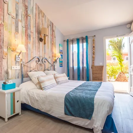 Et Les Flots Bleus Appart hôtel Saint-Raphaël