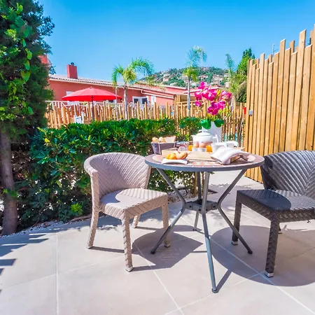 Et Les Flots Bleus 4* Saint-Raphaël