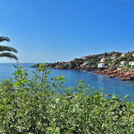 Et Les Flots Bleus Appart hôtel 4*