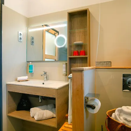 Aparthotel Et Les Flots Bleus 4*