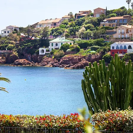 Aparthotel Et Les Flots Bleus 4*