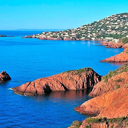 Apart Otel Et Les Flots Bleus 4*