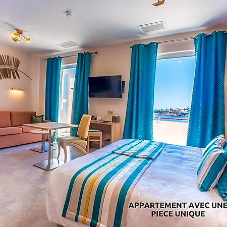 Et Les Flots Bleus Aparthotel 4*