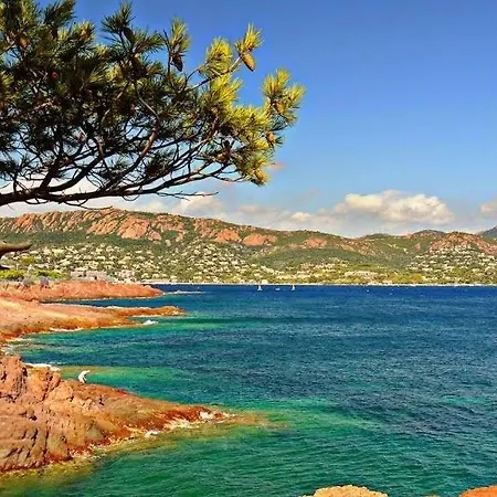 Apart Otel Et Les Flots Bleus 4*