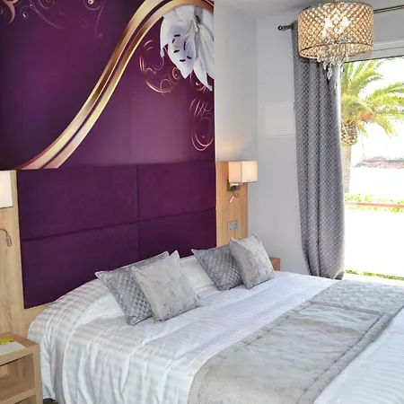 Apart Otel Et Les Flots Bleus