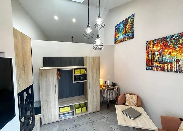 Et Les Flots Bleus Апарт-отель Сен-Рафаэль