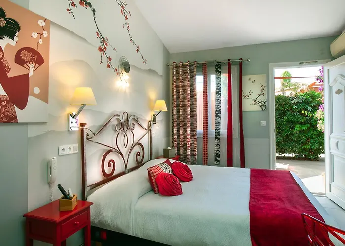 Et Les Flots Bleus 4* Сен-Рафаэль