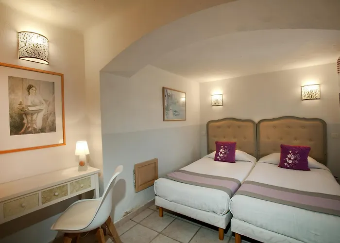 Et Les Flots Bleus Апарт-отель